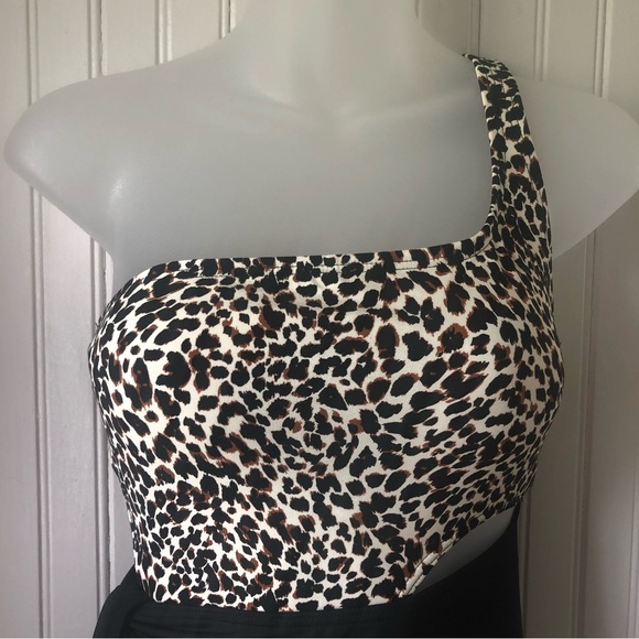 VINCE CAMUTO Retail $126 Tanzania Cheetah One-Shoulder Wrap Tie Swimsuit Size 4 - Picture 6 of 6